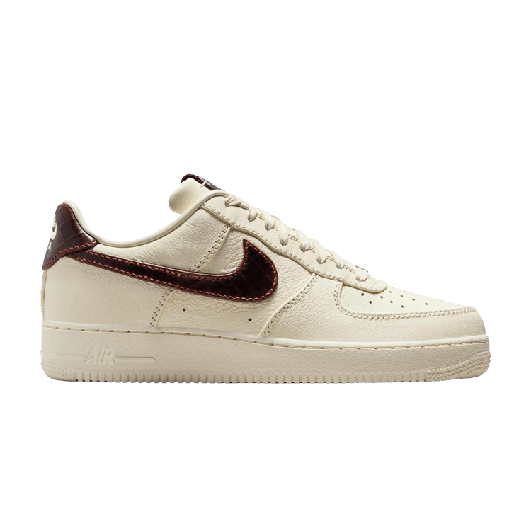 

Кроссовки Nike Air Force 1 '07 'Soft Pearl Brown Croc', кремовый