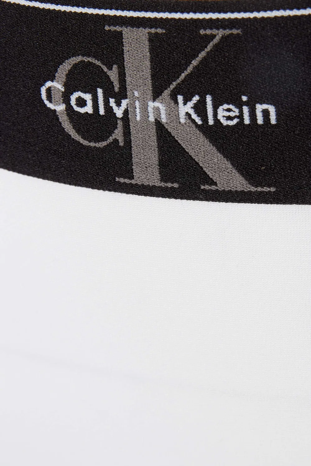 Трусы-стринги из микрофибры с логотипом Calvin Klein, белый — фото 3
