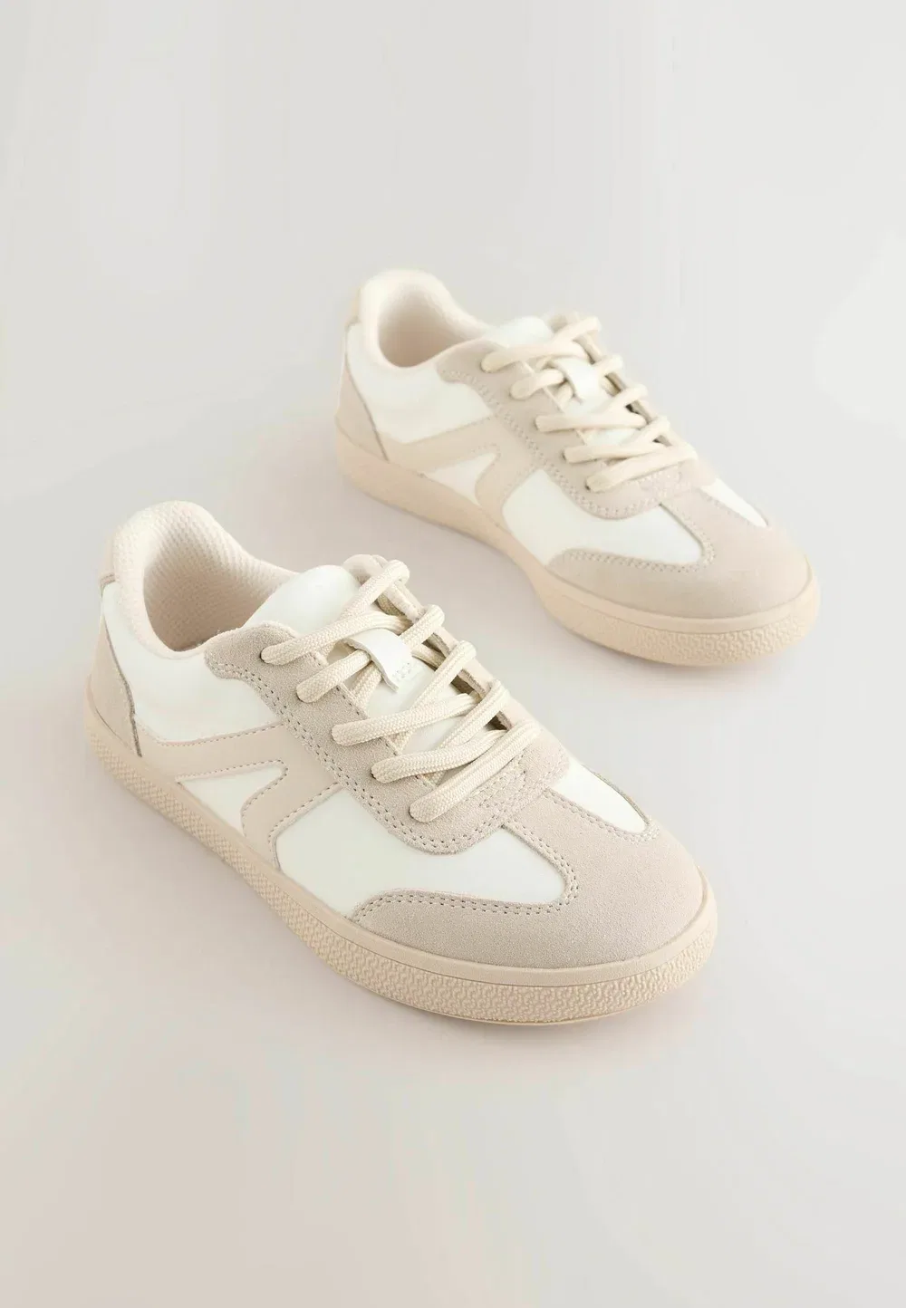 Широкая посадка (g) - ретро-кроссовки. - кроссовки Next, Neutral Suede Mix — фото 2