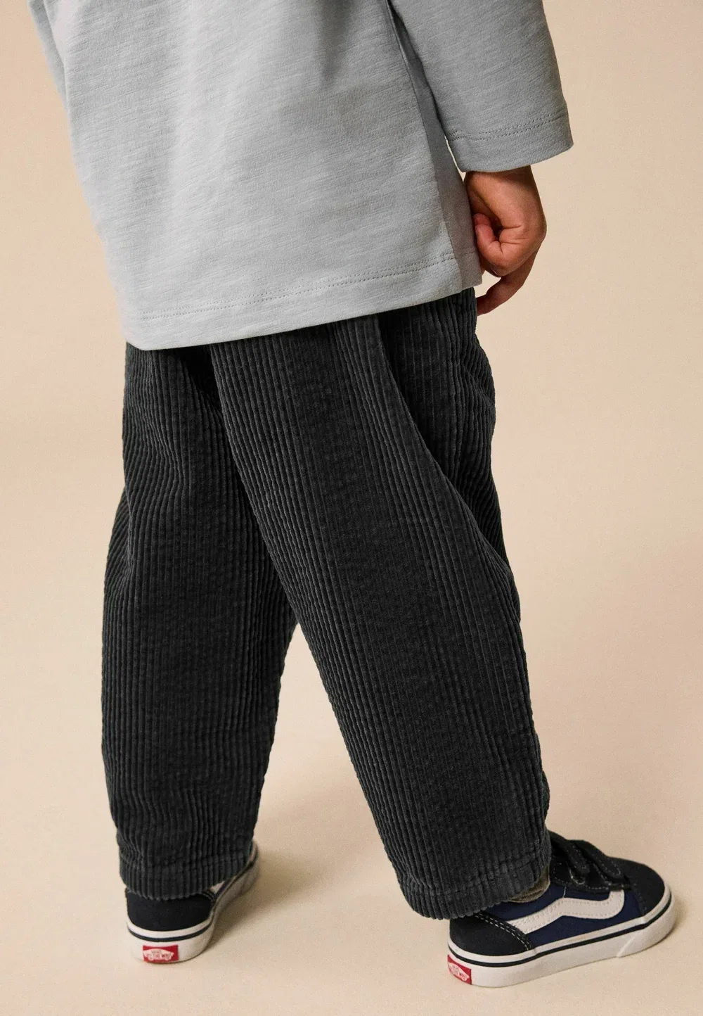 Брюки классического кроя из фактурного вельвета Next, Charcoal Grey — фото 3