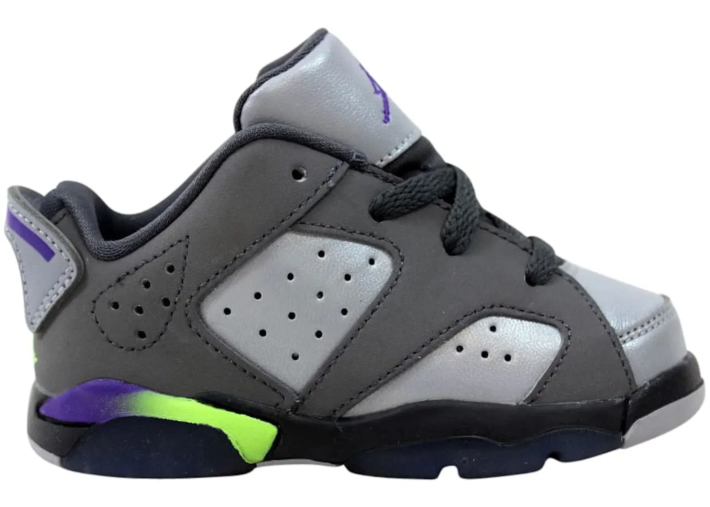 Детские кроссовки Lifestyle Jordan 6 Retro Low Jordan, Dark Grey/Ultraviolet Wolf Grey Ghost Green