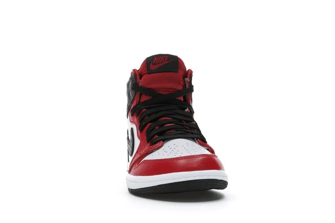 Детские кроссовки Lifestyle с принтом Jordan 1 Retro High Satin Snake Chicago Jordan, Gym Red/White-Black — фото 2