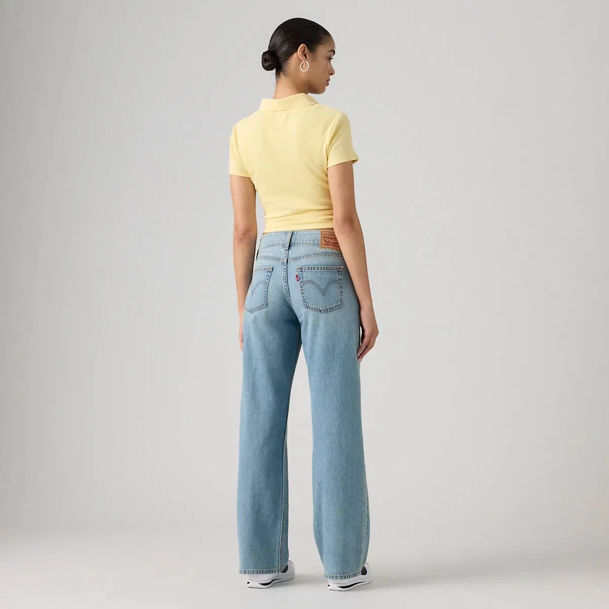 Свободные женские джинсы Superlow Levi's, Inherent Dreams Ltw - Medium Wash — фото 3
