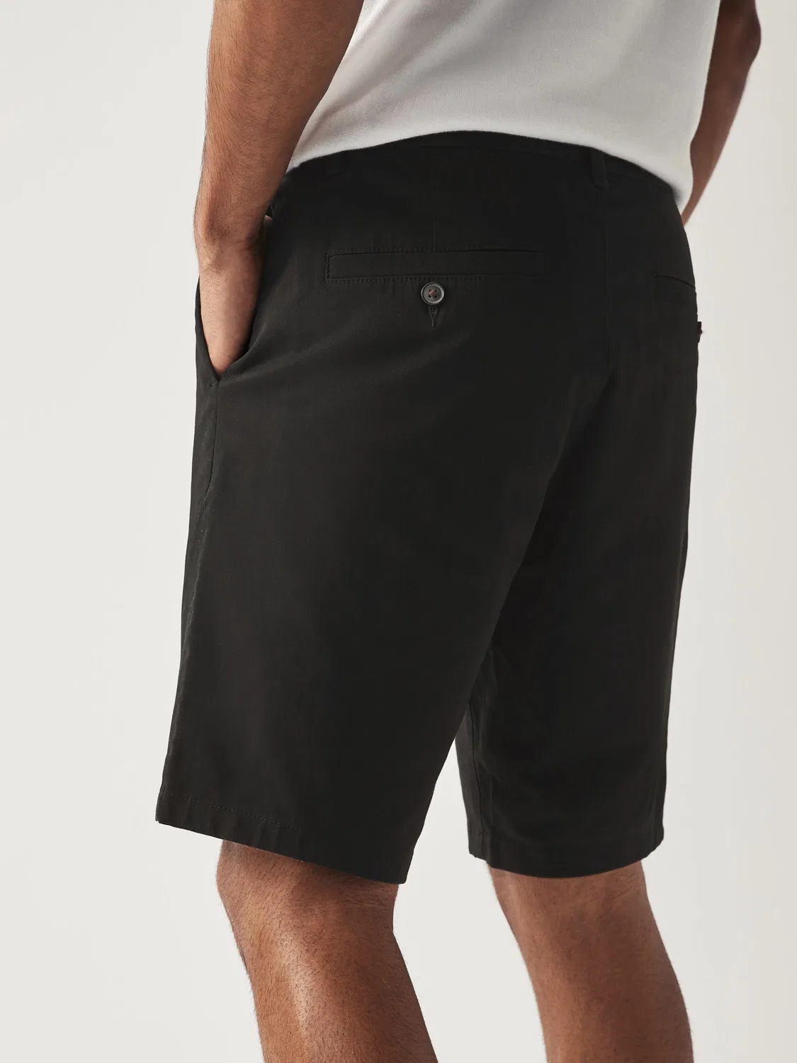 Шорты чинос, слим фит, Stretch Chinos Shorts Next, черный — фото 3