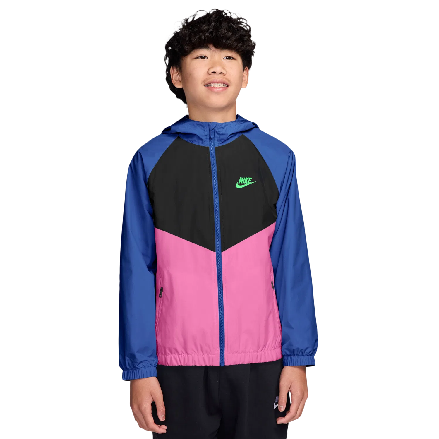 Детская куртка для мальчиков с капюшоном Windrunner Nike, Black/Game Royal/Playful Pink — фото 4