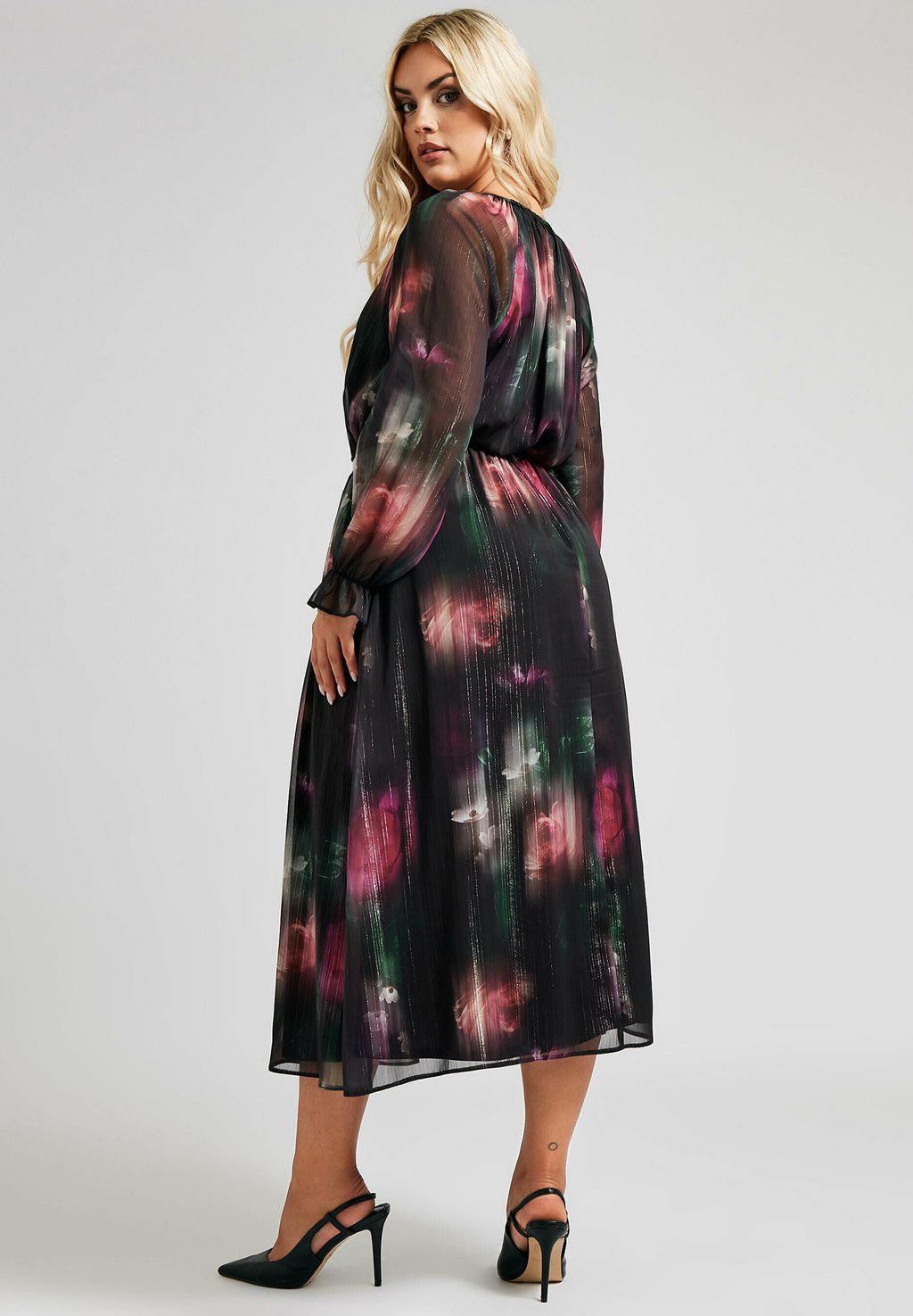

Повседневное платье FLORAL Yours Clothing, черный