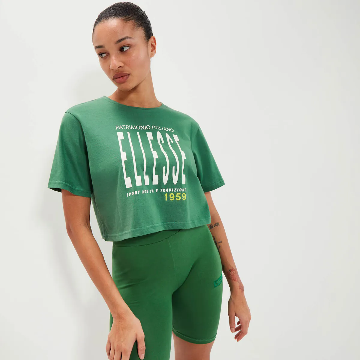 

Женская футболка Volia Cropped Tee Shirt ellesse Ellesse, зеленый