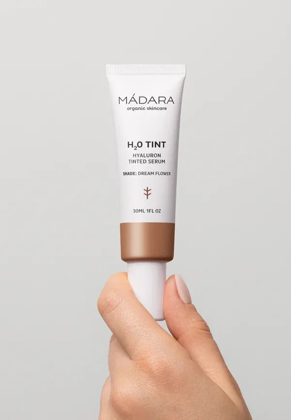 Тонированный увлажняющий флюид Hyaluron Tinted Serum, 30 мл, Madara, Dream Flower MáDara, цвет dream flower — фото 4