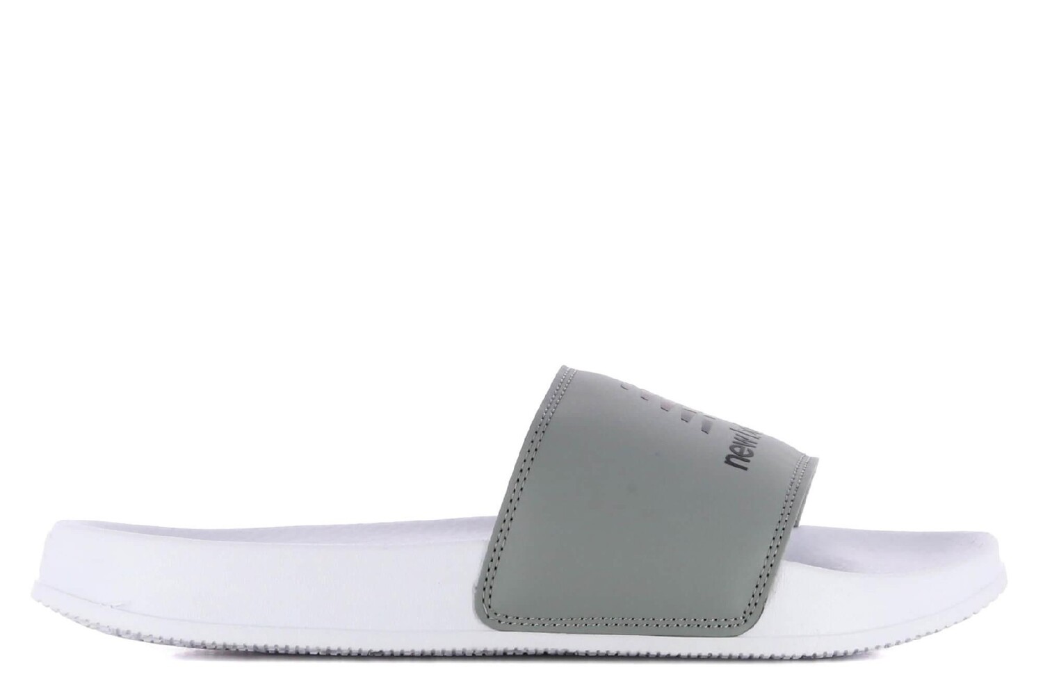

Шлепанцы suf050 New Balance, черный