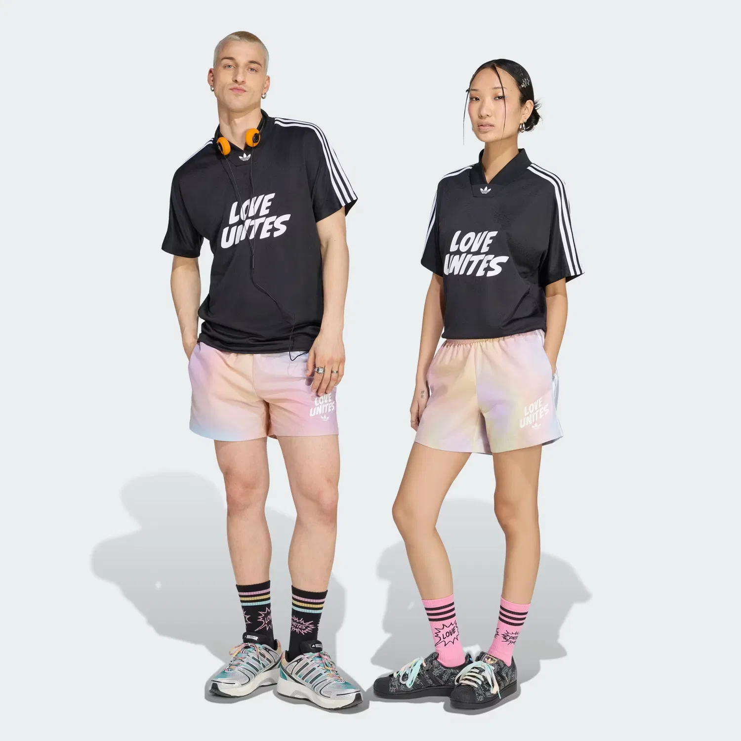Шорты унисекс водостойкие Love Unites Adidas Originals, радужный