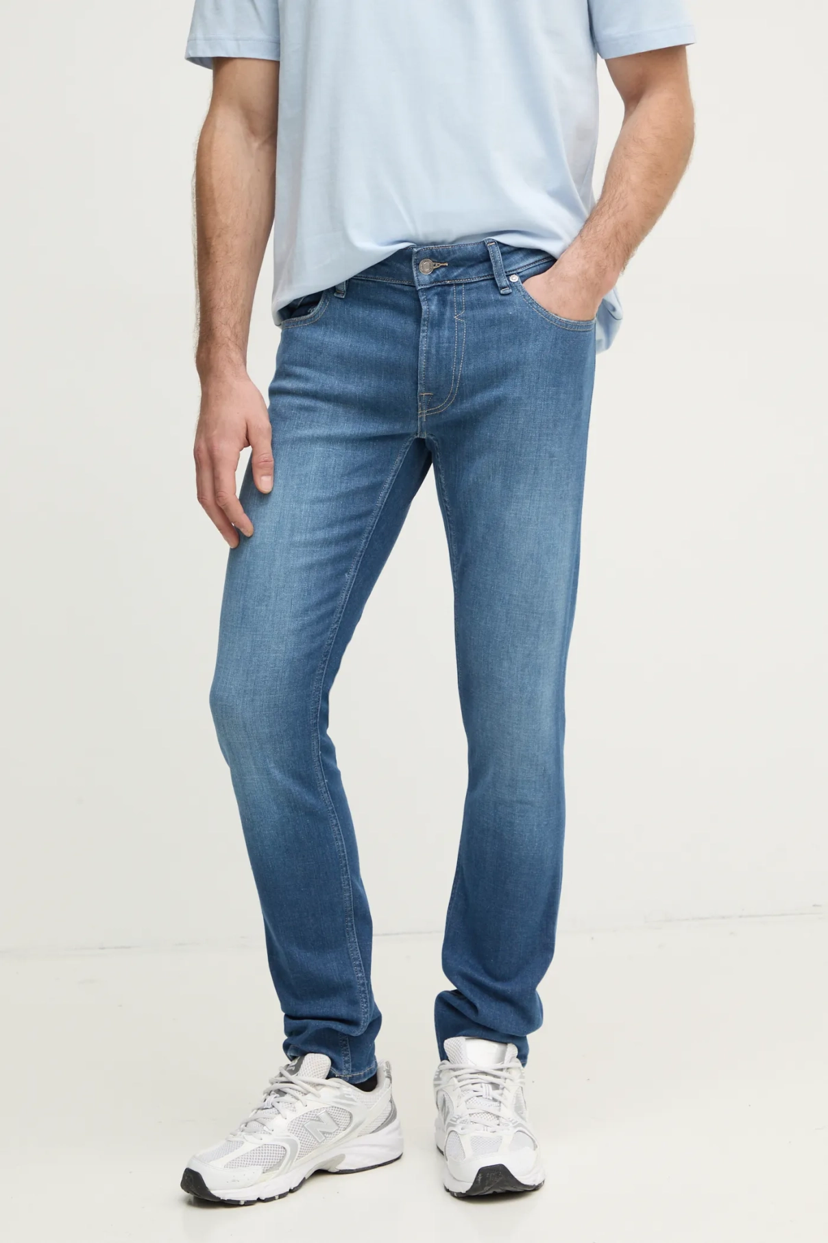 

Джинсы МАЙАМИ Guess, синий