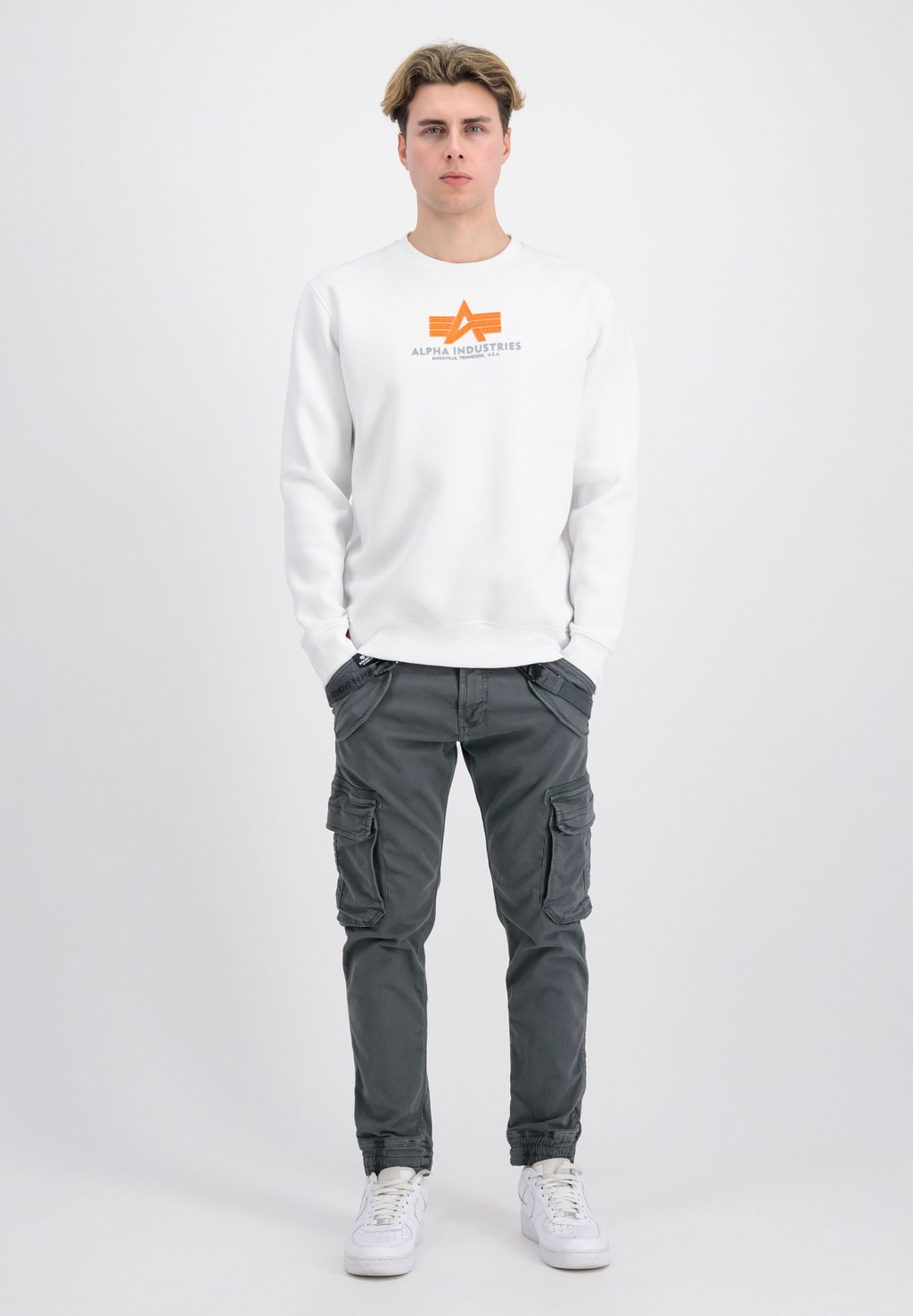 

Толстовка Alpha Industries, белый