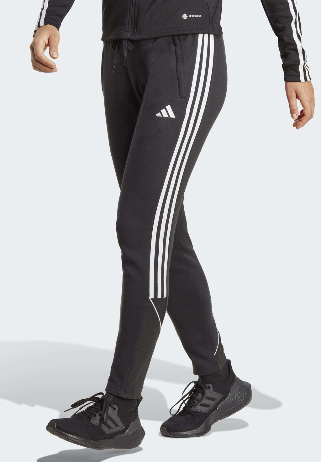 

Спортивные брюки Adidas, черный