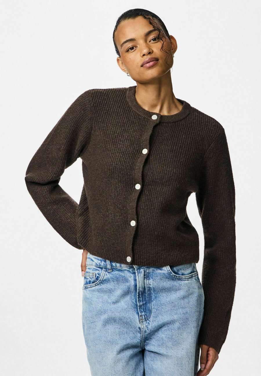 

Кардиган Pieces PCSILLY O NECK CARDIGAN, Hot Fudge/Dark Brown
