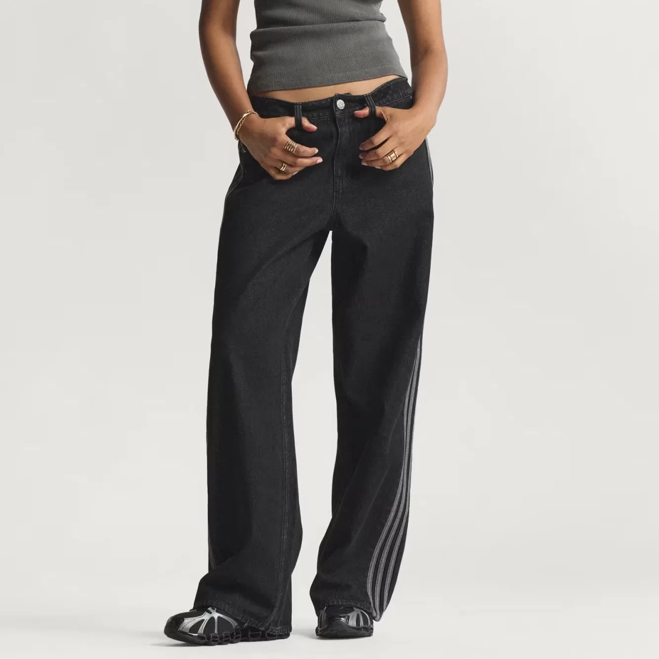 Женские джинсы Firebird FW25 Adidas Originals, Pure Black Denim — фото 3