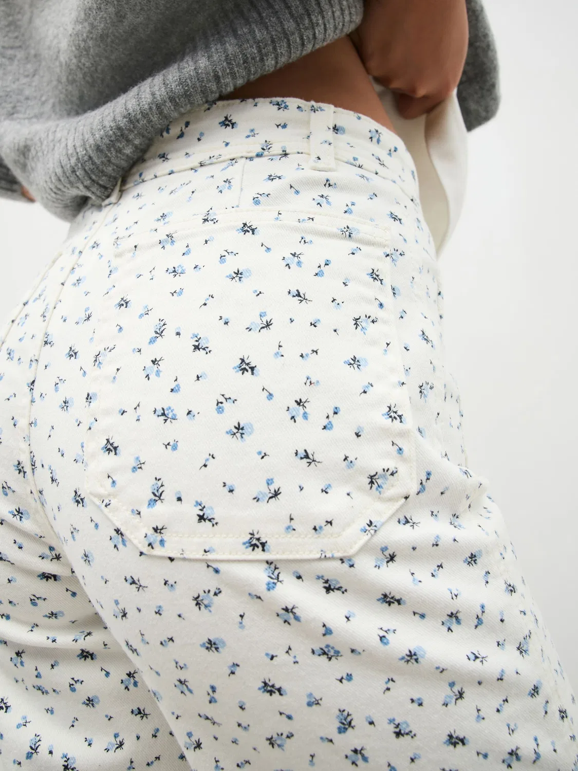 Джинсы укороченные с принтом, модель Ditsy Print Next, цвет Ecru Ditsy Print — фото 3