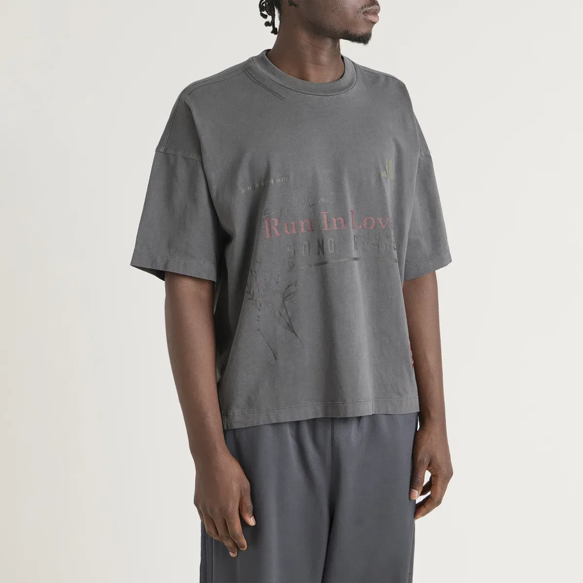Футболка с принтом X Song for the Mute Adidas, Utility Grey — фото 2