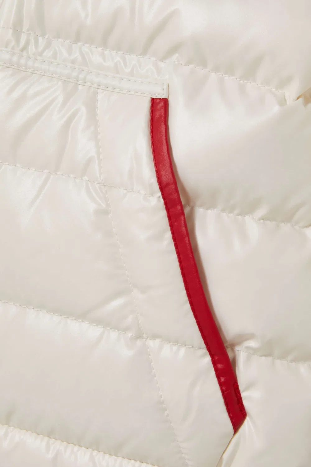 Куртка пуховая белая Moncler Enfant, белый — фото 3