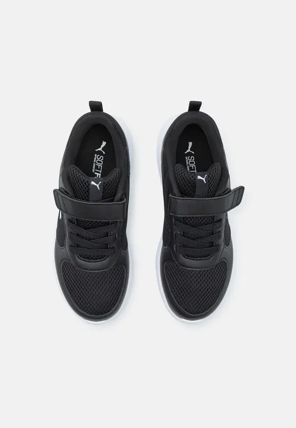 Кроссовки беговые с защитой от холода Fun Racer 2 Unisex Puma, Black/White, белый — фото 4