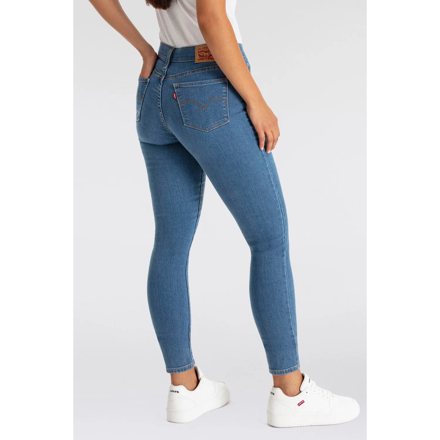 Женские облегающие джинсы 311 Shaping Skinny Levi's, Blue — фото 2
