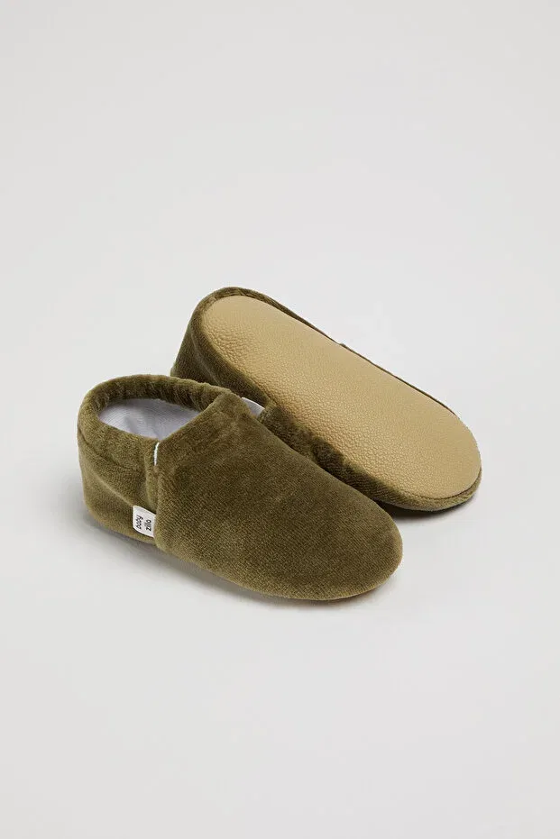 Детские пинетки для новорожденных с органическим хлопком Classic slip-on Babyzilla, Khaki — фото 2