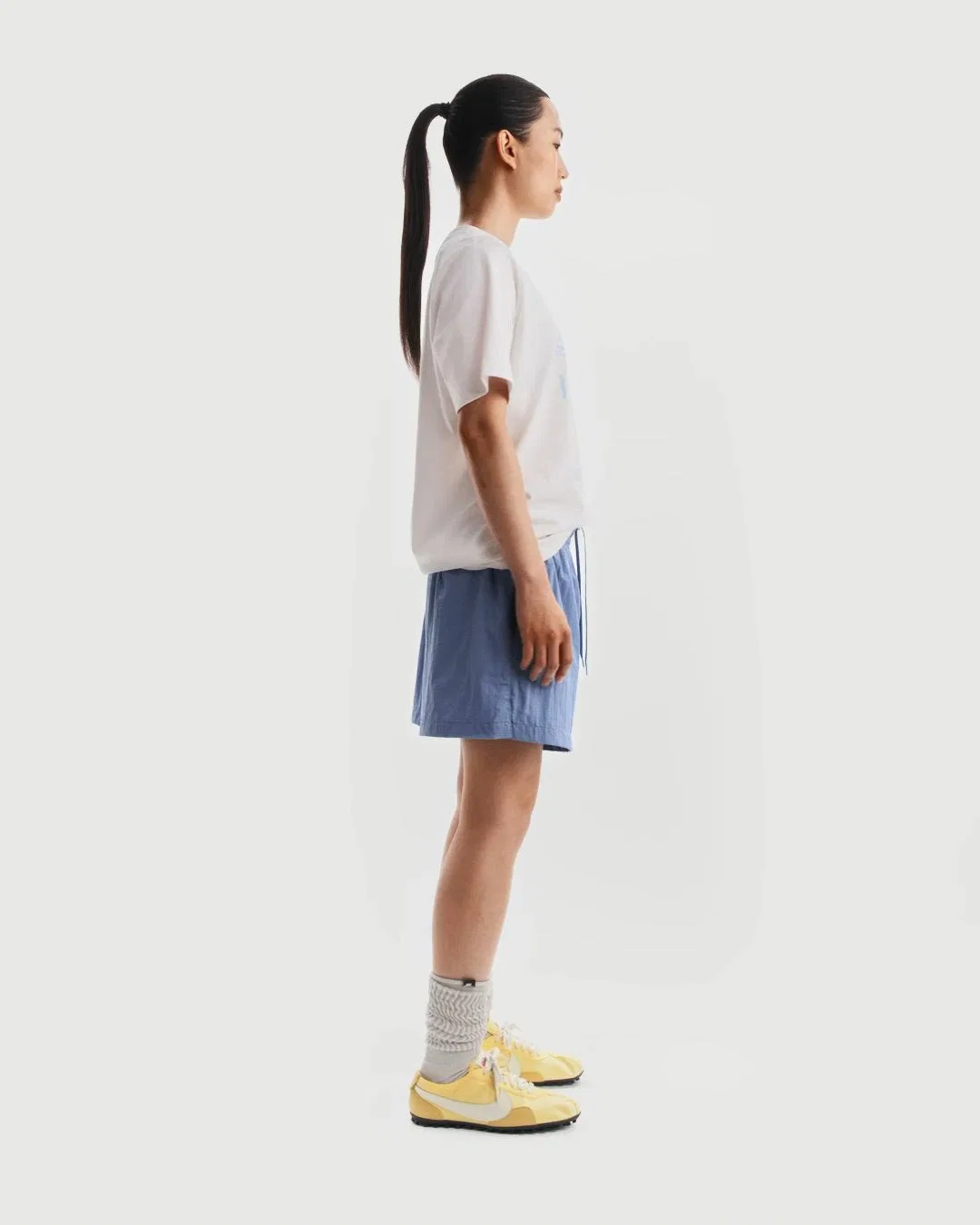 Женская футболка с принтом Nike Sportswear Phantom, Кремовый — фото 2