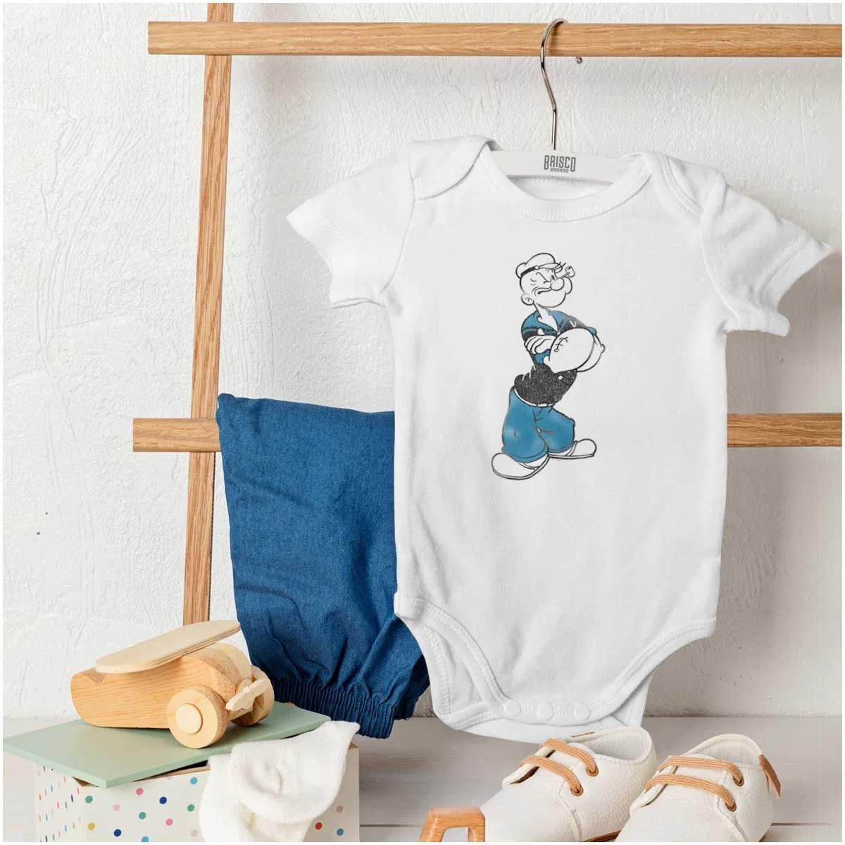 Детский боди-комбинезон хлопковый Popeye the Sailor Man Brisco Brands, White — фото 4