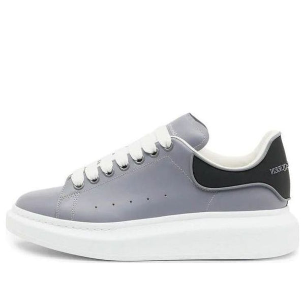 

Кроссовки oversized sneaker 'gun grey' Alexander Mcqueen, серый