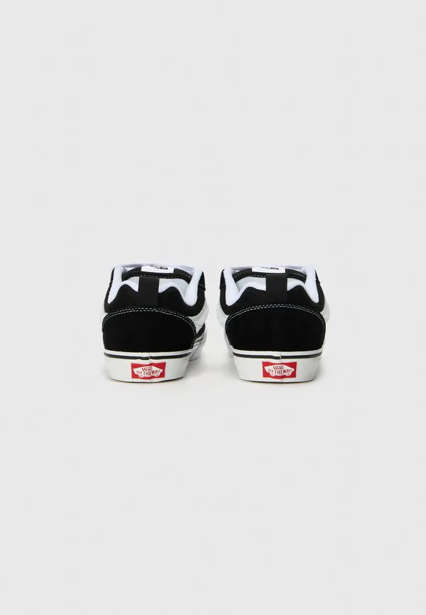 Скейтбордистские кроссовки knu skool унисекс Vans, Black/True White — фото 3