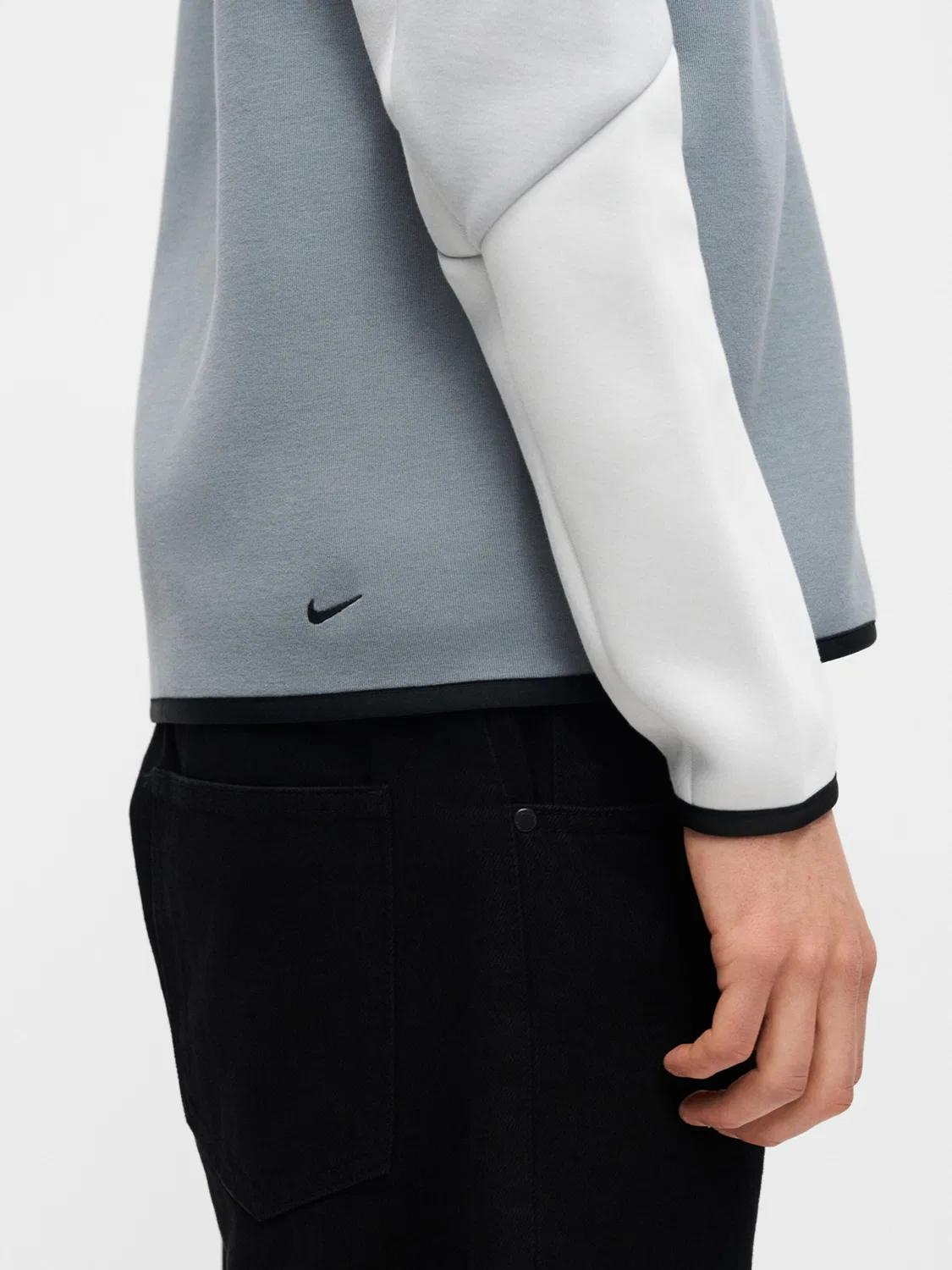 Толстовка на молнии из ТЕХНОЛОГИЧЕСКОГО ФИЛИСА Nike Sportswear, Grey/Dark Grey — фото 2