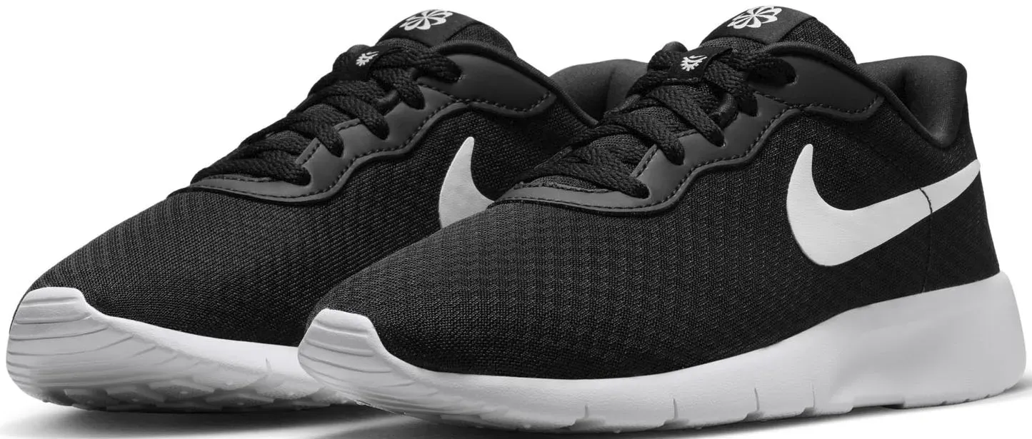 

Кроссовки Nike Sportswear "TANJUN GO (GS)", белый