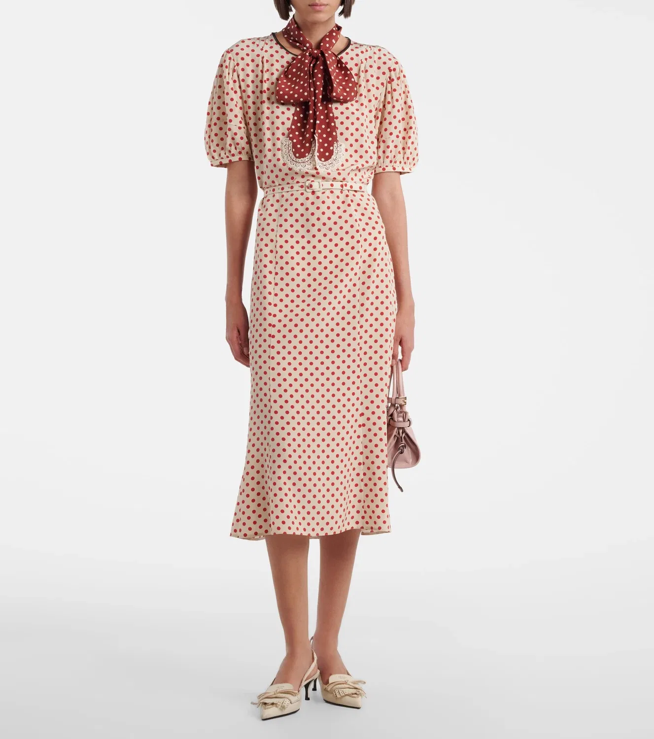 Шелковое миди-платье в горошек с деталями в виде шарфа Prada, бежевый — фото 2