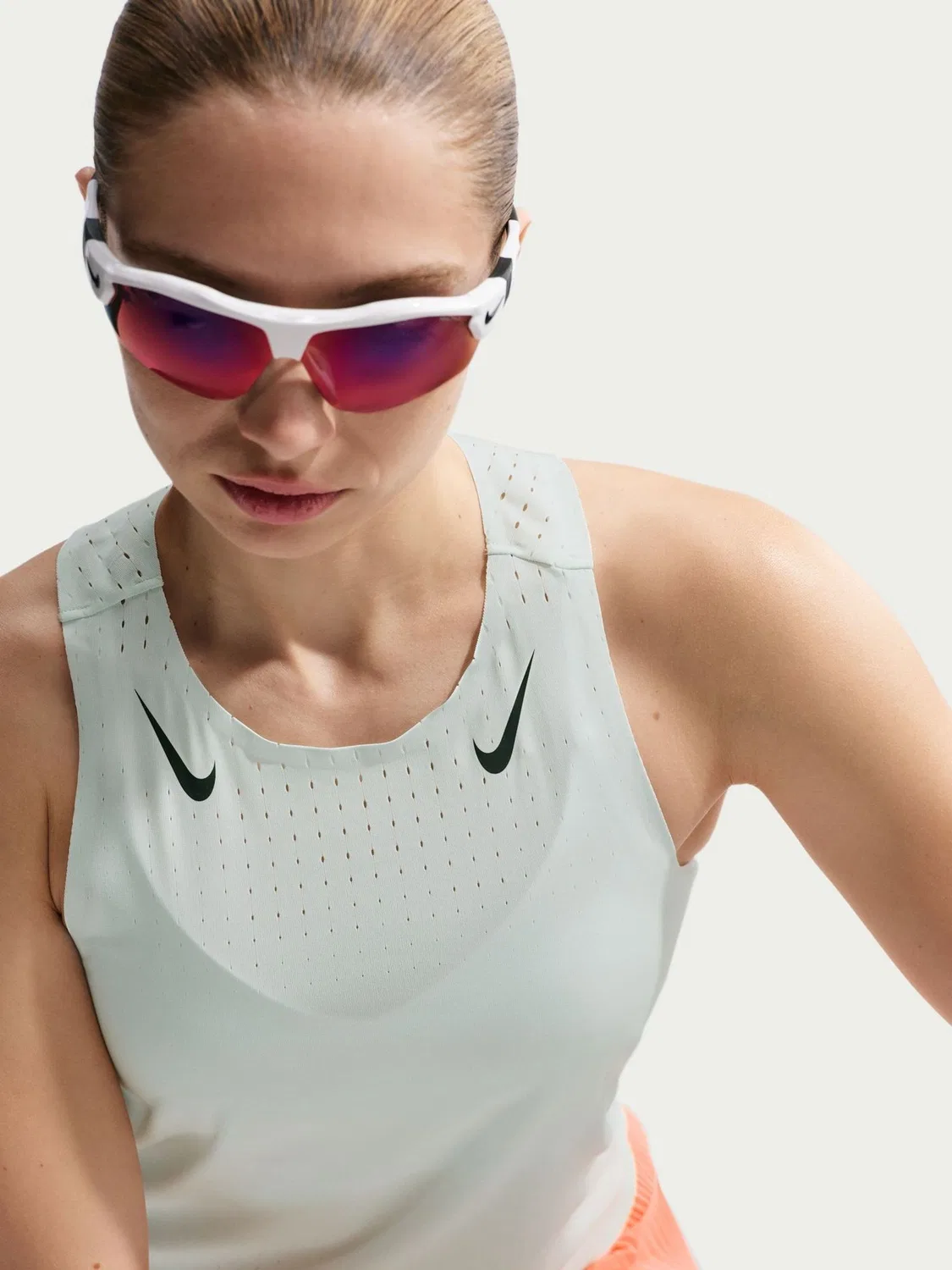 Топ для бега Nike AeroSwift Dri-FIT ADV, Бледно-зеленый — фото 3