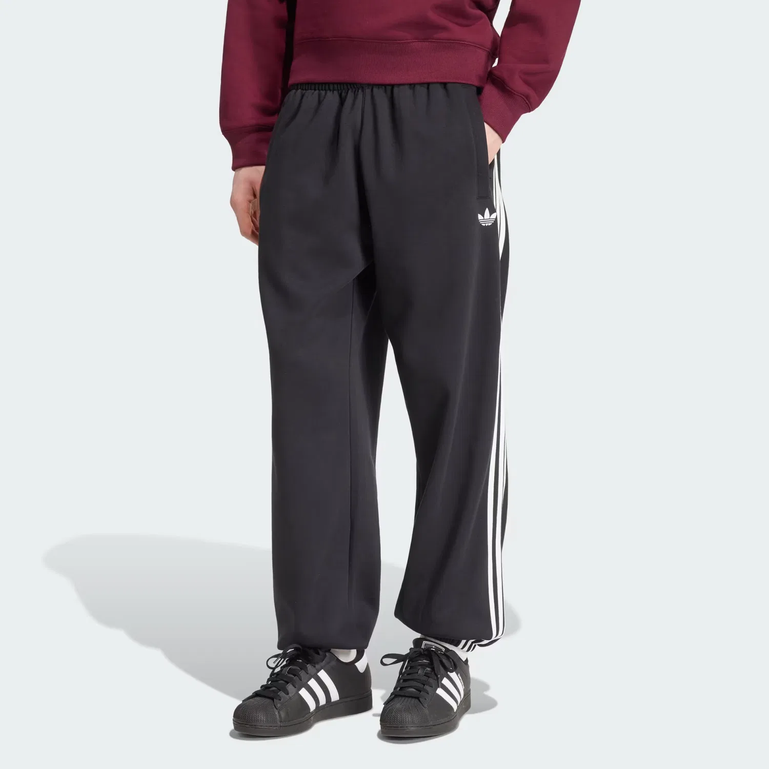 Мужские спортивные брюки на манжетах Adicolor 3-Stripes Cuffed Sweatpant, Adidas Originals, черный