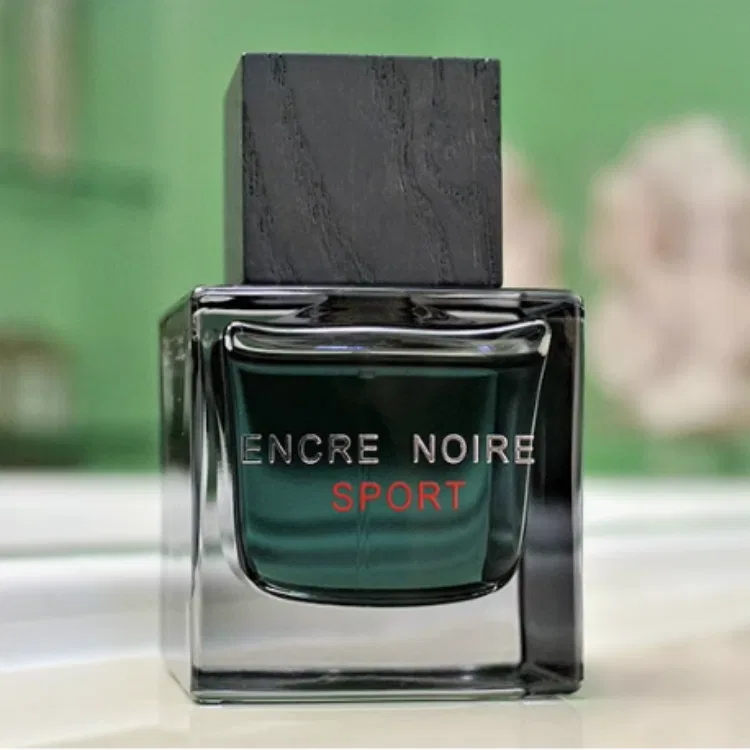 Мужская туалетная вода Woody Aquatic, 100 мл, LAILI Ink Love Sports Edition, LALIQUE, Black — фото 2