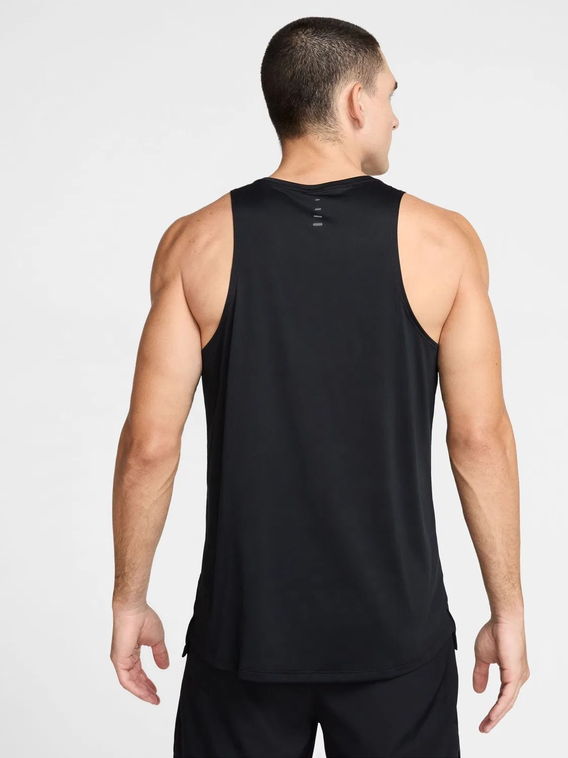 Жилет беговой Nike Stride Dri-FIT ADV, черный — фото 2
