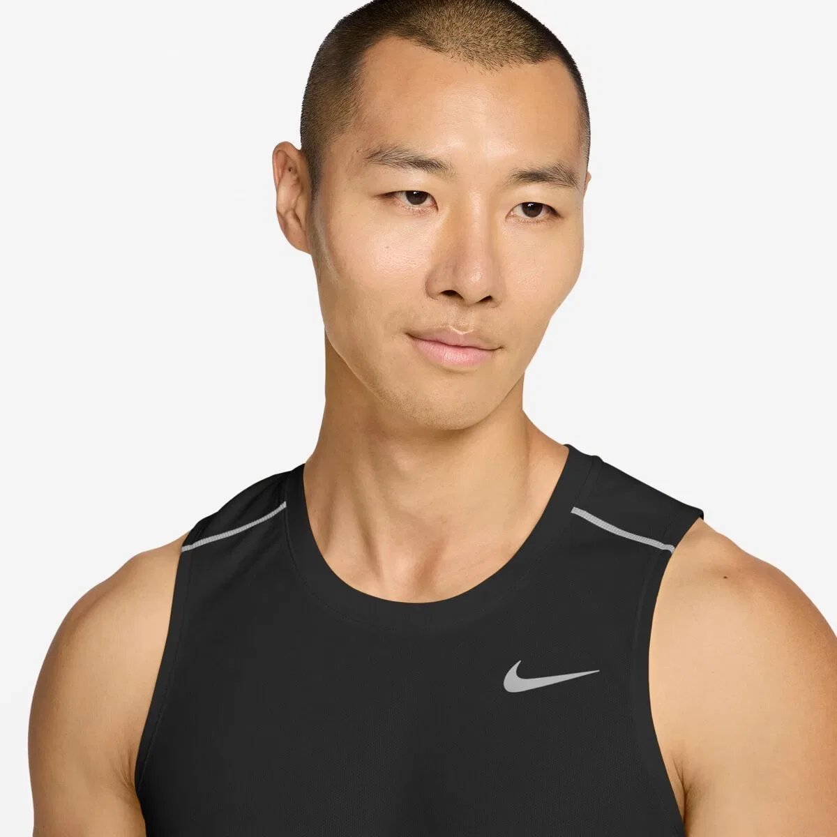 Мужской топ без рукавов Dri-Fit Miler Tank Nike, Black Reflective Silver — фото 2