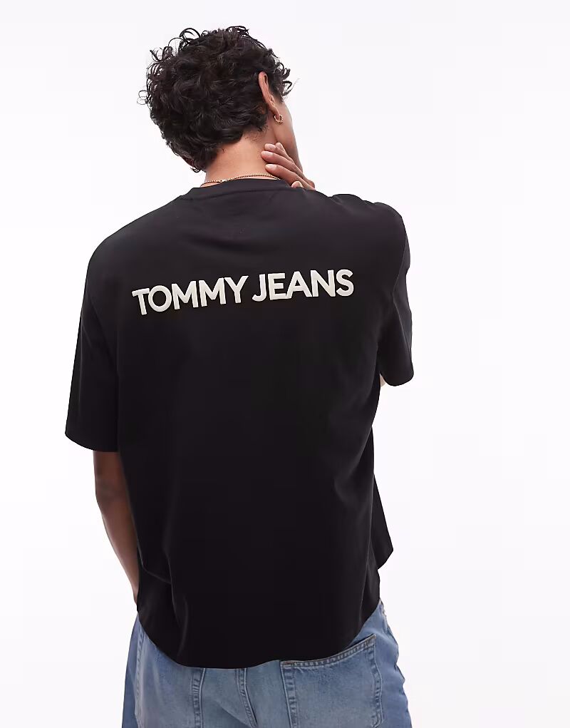 

Футболка Tommy Jeans с большим принтом логотипа на спине, черного цвета