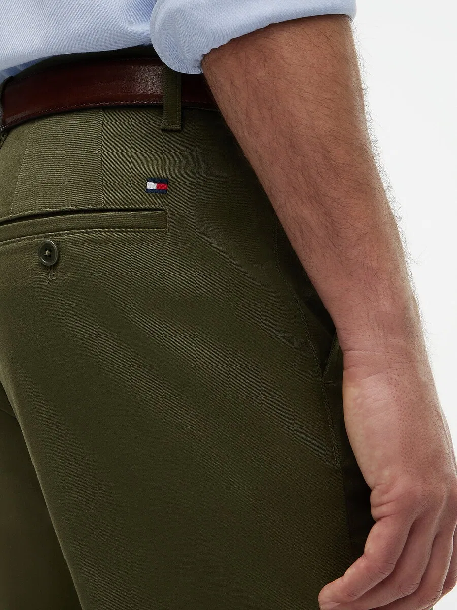 Брюки-чиносы TOMMY HILFIGER Regular 'Denton' темно-зеленого цвета — фото 3