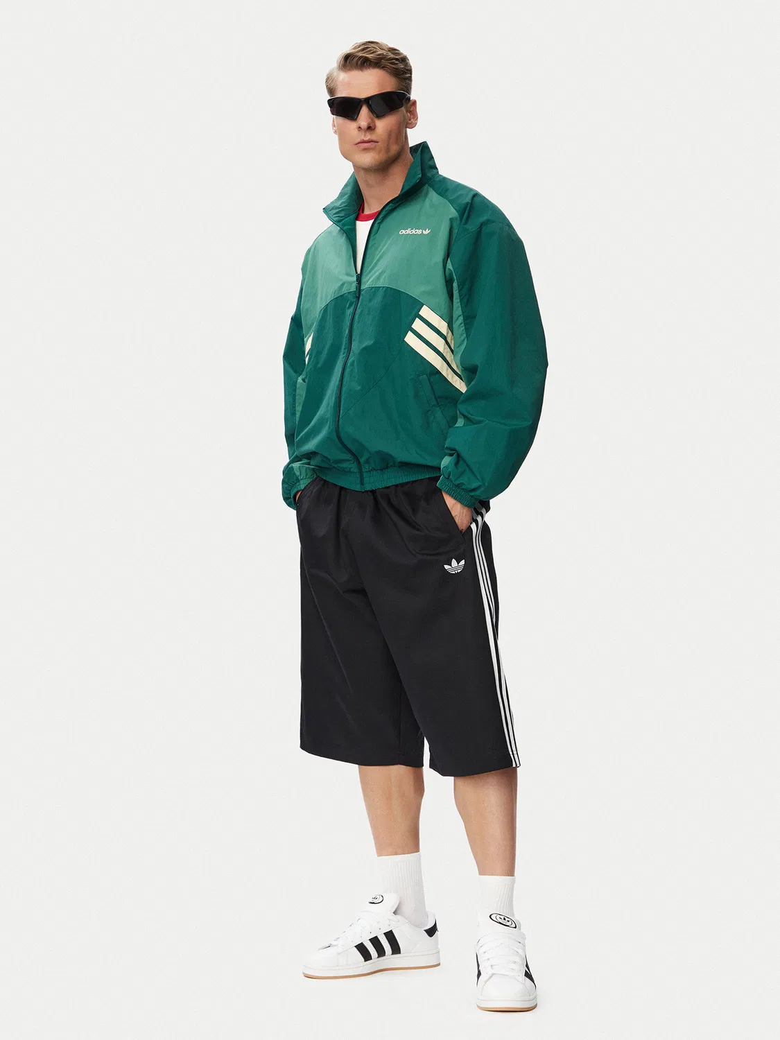 Мужской свитшот свободного кроя Munich Adidas, зеленый — фото 3