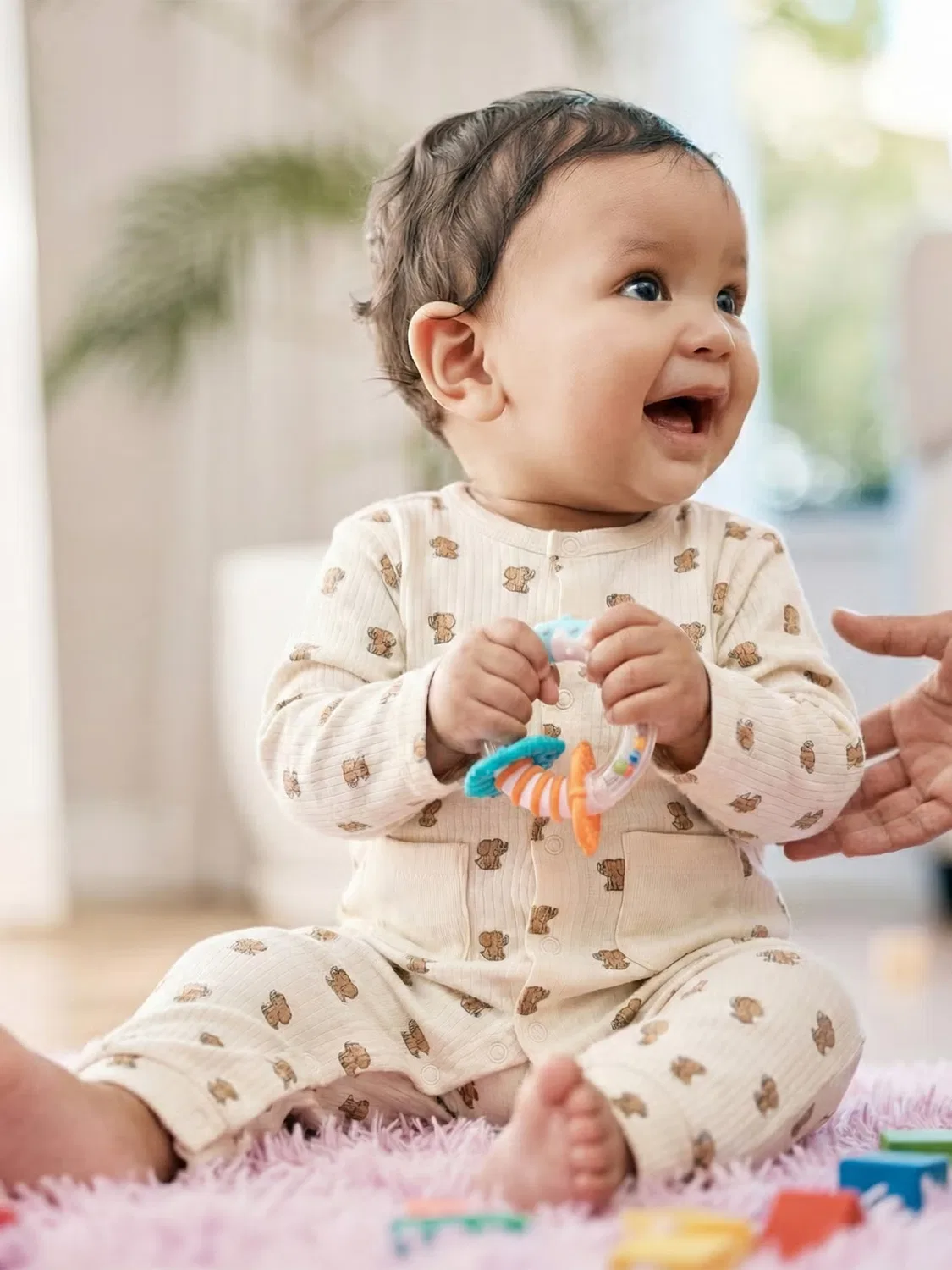 Комплект из риба с комбинезоном, шапочкой и слюнявчиком Babies Basic, кремовый — фото 2