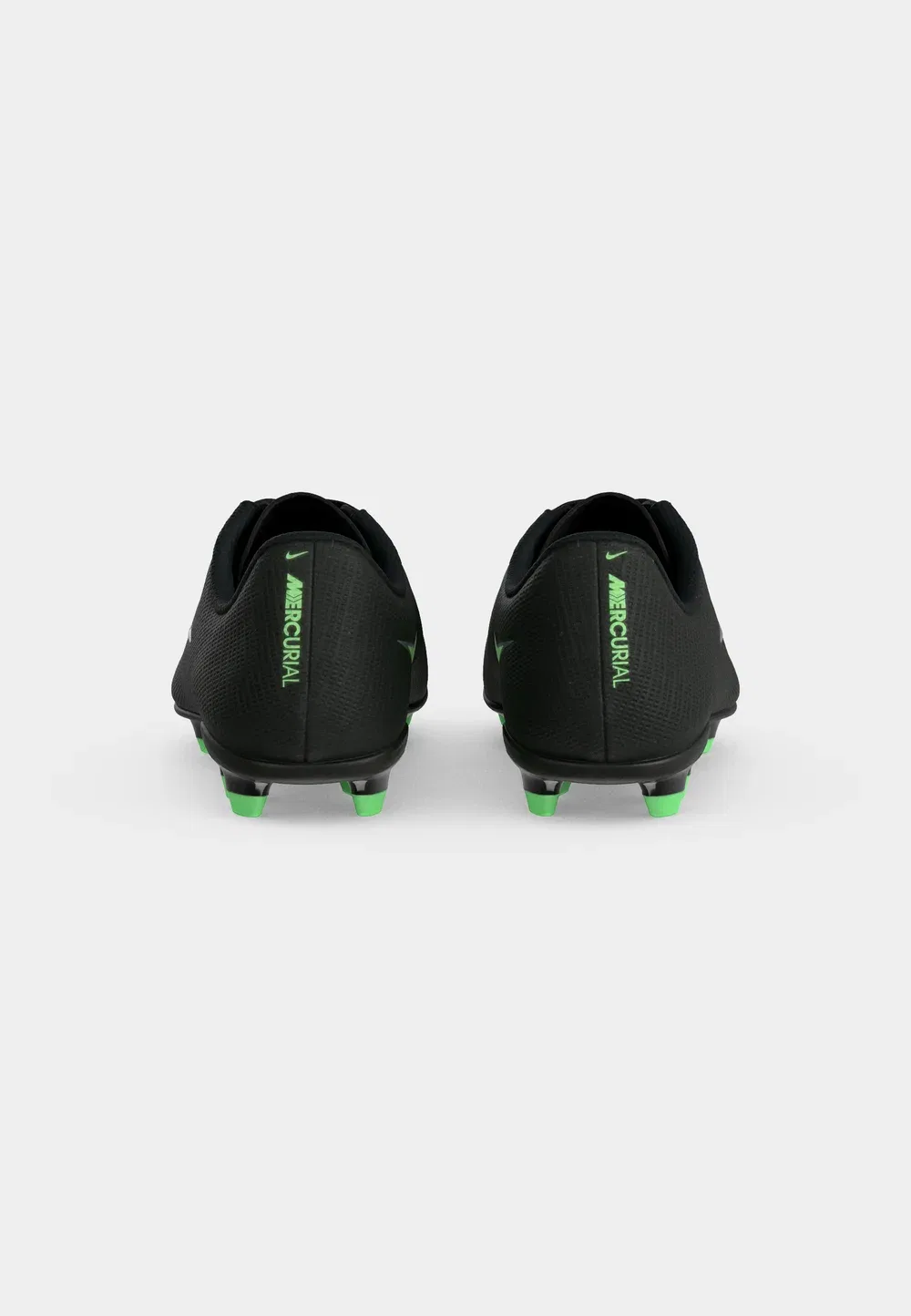Футбольные бутсы Jr Mercurial Vapor 17 Club FG/MG унисекс для искусственного газона Nike Performance, Black/Illusion Green — фото 4