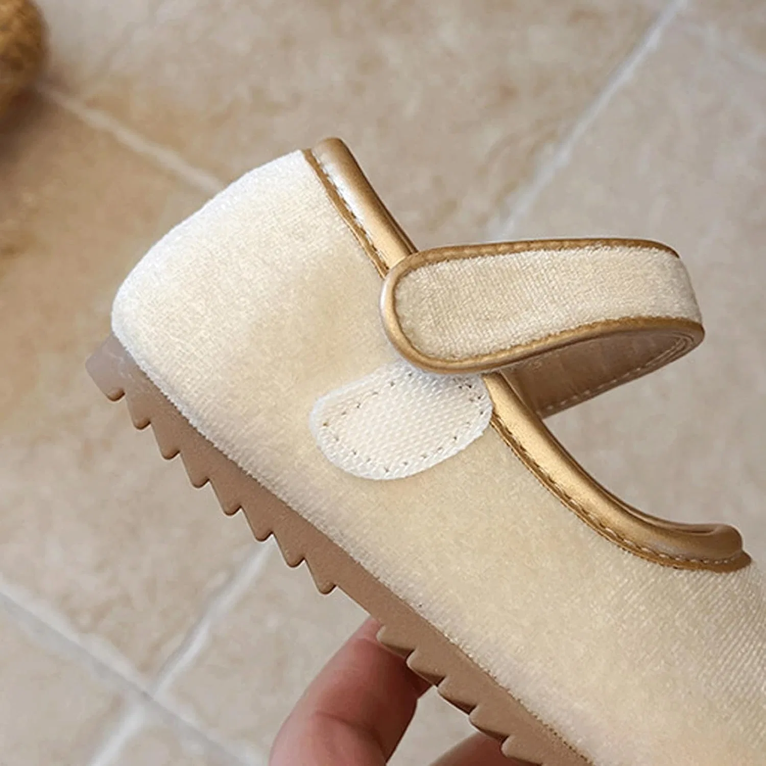 Детские балетки для девочек с золотой отделкой Tabi Flats RYLENDOR, Beige — фото 2