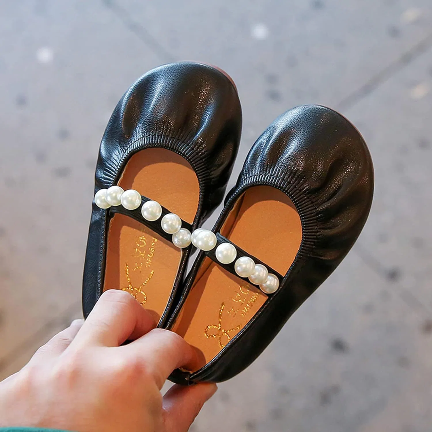 Детские балетки для девочек с жемчугом Valentine Slippers, Black — фото 4