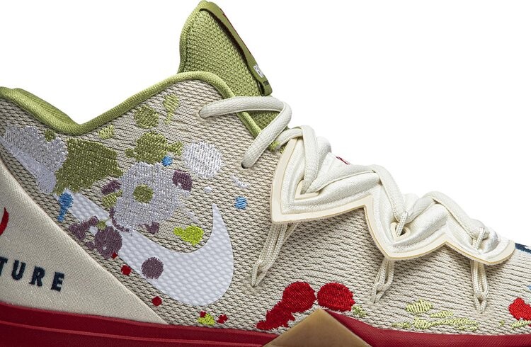 Кроссовки Nike Bandulu x Kyrie 5 EP 'Embroidered Splatters', кремовый — фото 3