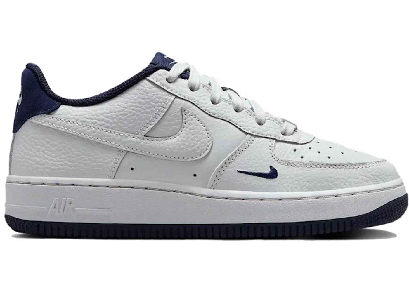 Детские кроссовки Lifestyle Nike Air Force 1 Low LV8, Photon Dust/Obsidian/Photon Dust