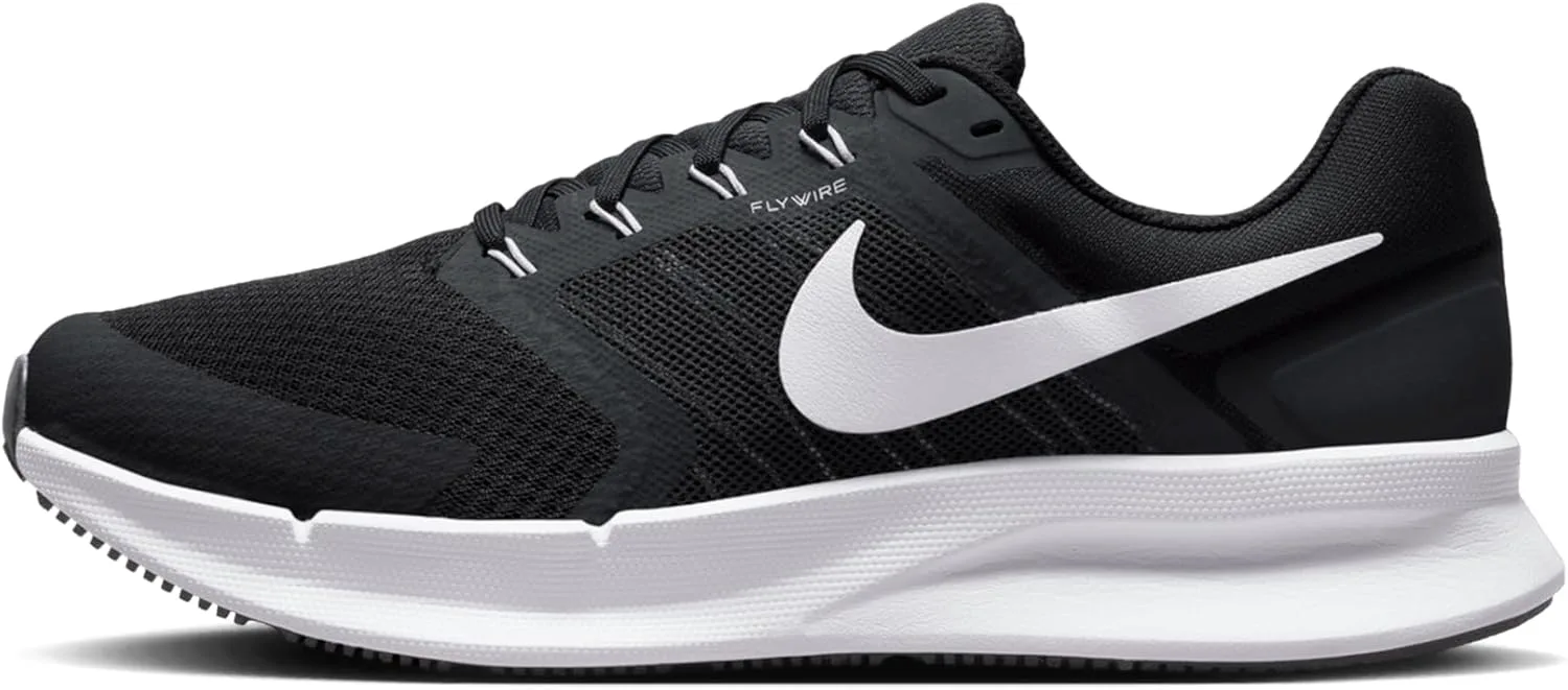 

Мужские кроссовки для бега по шоссе Nike Run Swift 3, черный/белый/серый