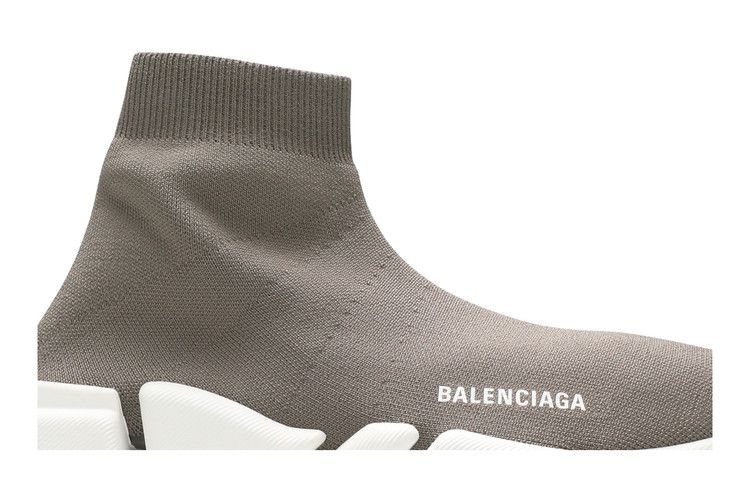 Кроссовки Balenciaga Balenciaga Wmns Speed 2.0 Sneaker 'Dark Beige', коричневый — фото 3