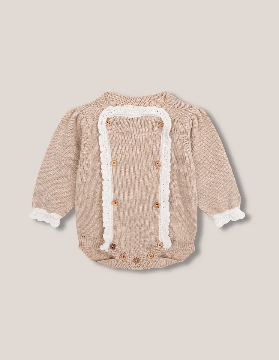 

Вязаный детский комбинезон с коричневой пряжей Gocco