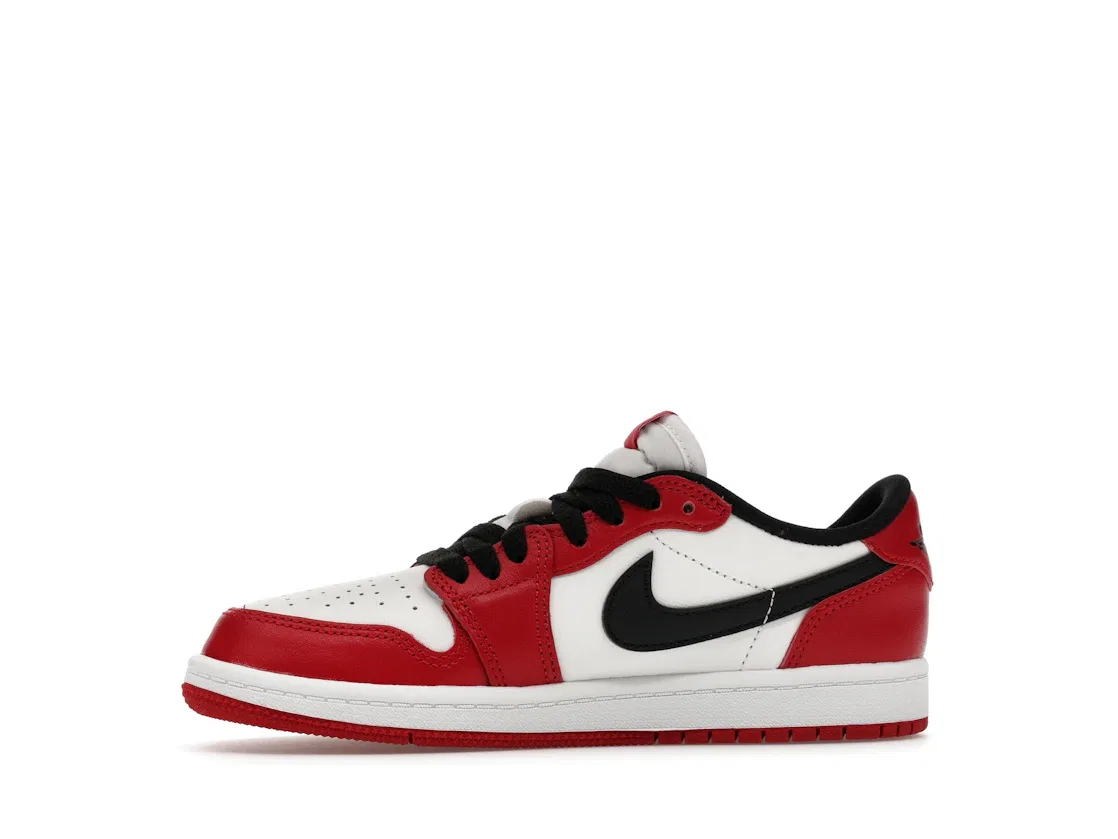 Детские кроссовки Lifestyle Chicago с принтом Jordan 1 Retro Low OG Jordan, Varsity Red Black Summit White — фото 3